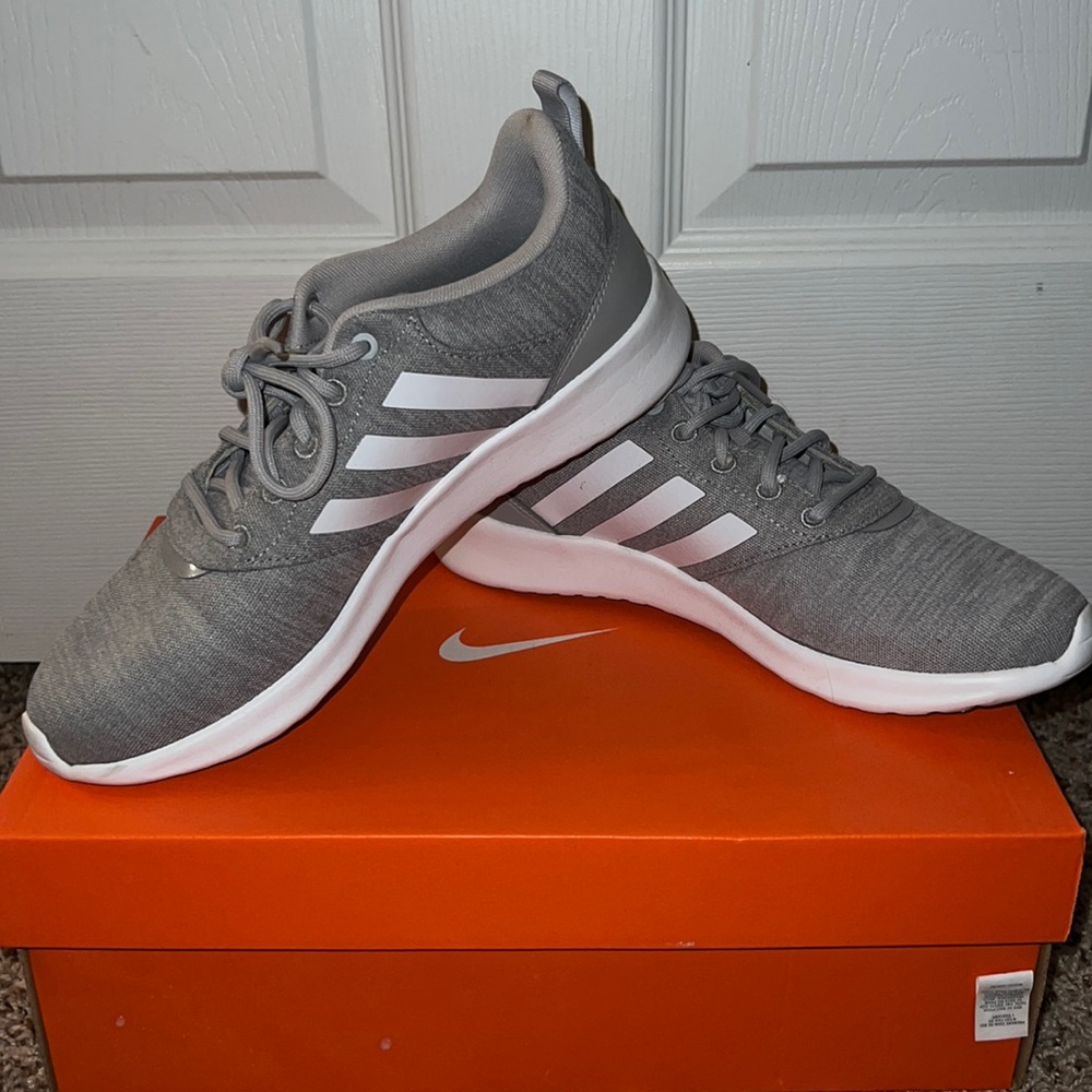 Adidas - Cloud Foam - Size 8.5